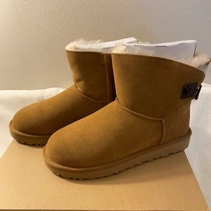 UGG Adoria Tehuano 6” shaft boots